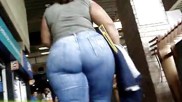 బస్తీ లాటినా సెక్స్ మూవీ తెలుగు సెక్స్ రోజ్ మన్రో తన క్లయింట్ను రప్పించింది