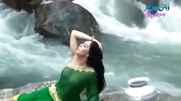 శృంగార సెక్స్ తెలుగు మూవీ సెక్స్ కోరికలతో స్మోకింగ్ హాట్ బేబ్స్‌తో గ్లోరియస్ ఫక్‌ఫెస్ట్