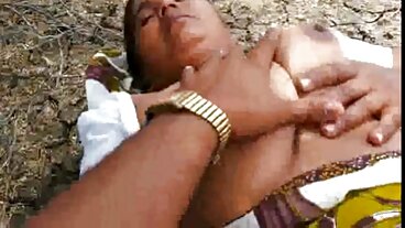 భ్రమ తెలుగులో సెక్స్ మూవీ కలిగించే తల్లి కొడుకు యొక్క ఉత్తమ స్నేహితుడిని బ్లోస్ చేస్తుంది